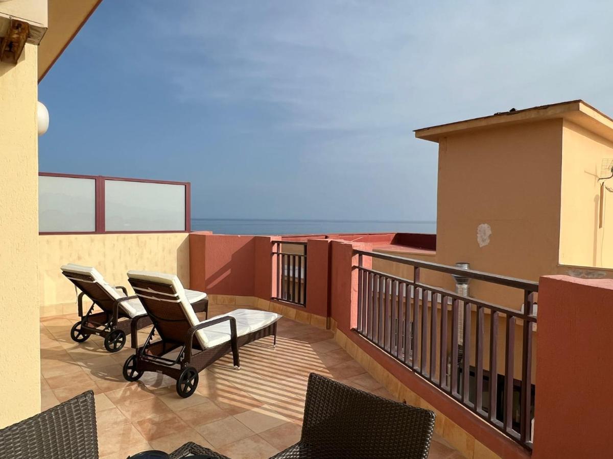 Atico En Yate Iv, Primera Linea Playa Διαμέρισμα Fuengirola Εξωτερικό φωτογραφία